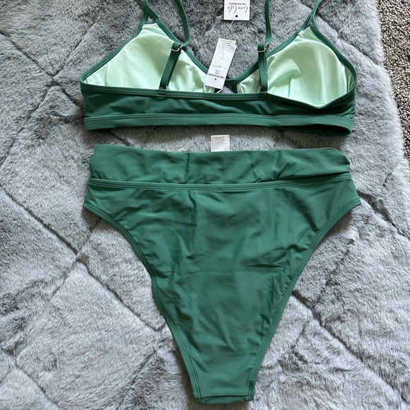 CUPSHE Bikini Set - Picture 4 of 4